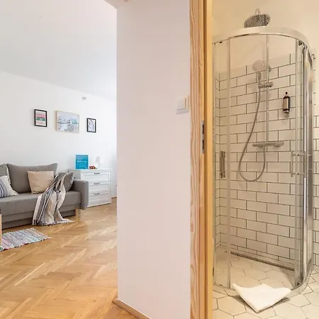 Rent Like - Pawia 36 Apartment Warsaw